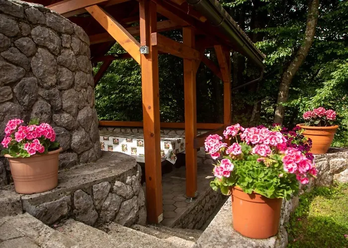 아파트 Gordana A4+2 For 6 Pax Nature Park *