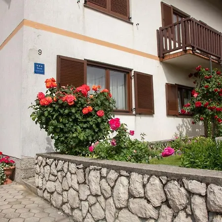 Apartment Gordana A4+2 For 6 Pax Nature Park