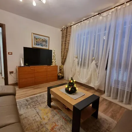 Gordana A4+2 For 6 Pax Nature Park Lokve