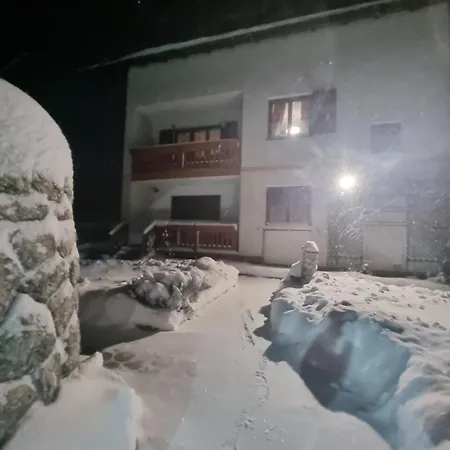 Gordana A4+2 For 6 Pax Nature Park Apartman