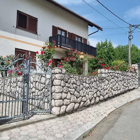 Gordana A4+2 For 6 Pax Nature Park Apartment *
